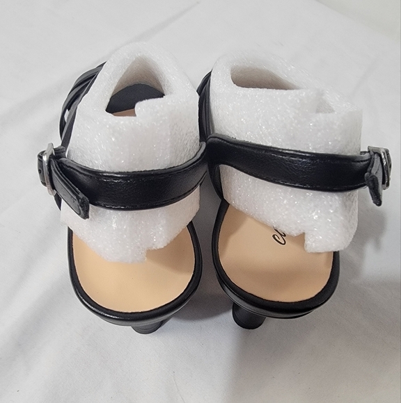 Easy Street Zazie Strappy Black Women's Sandals Womens Size 6 Wide - Picture 5 of 10